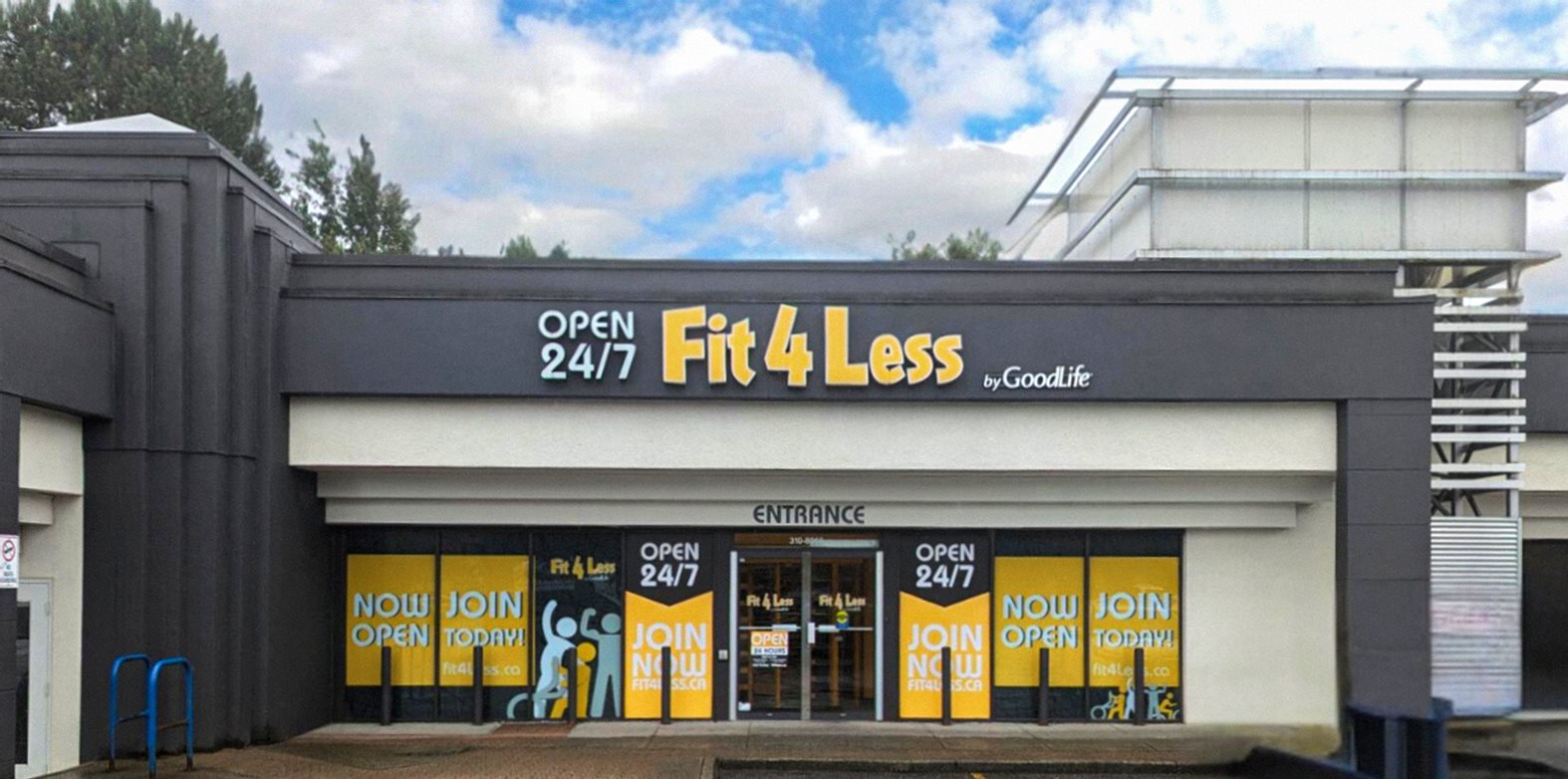 Exterior of a 24/7 Fit4Less Gym