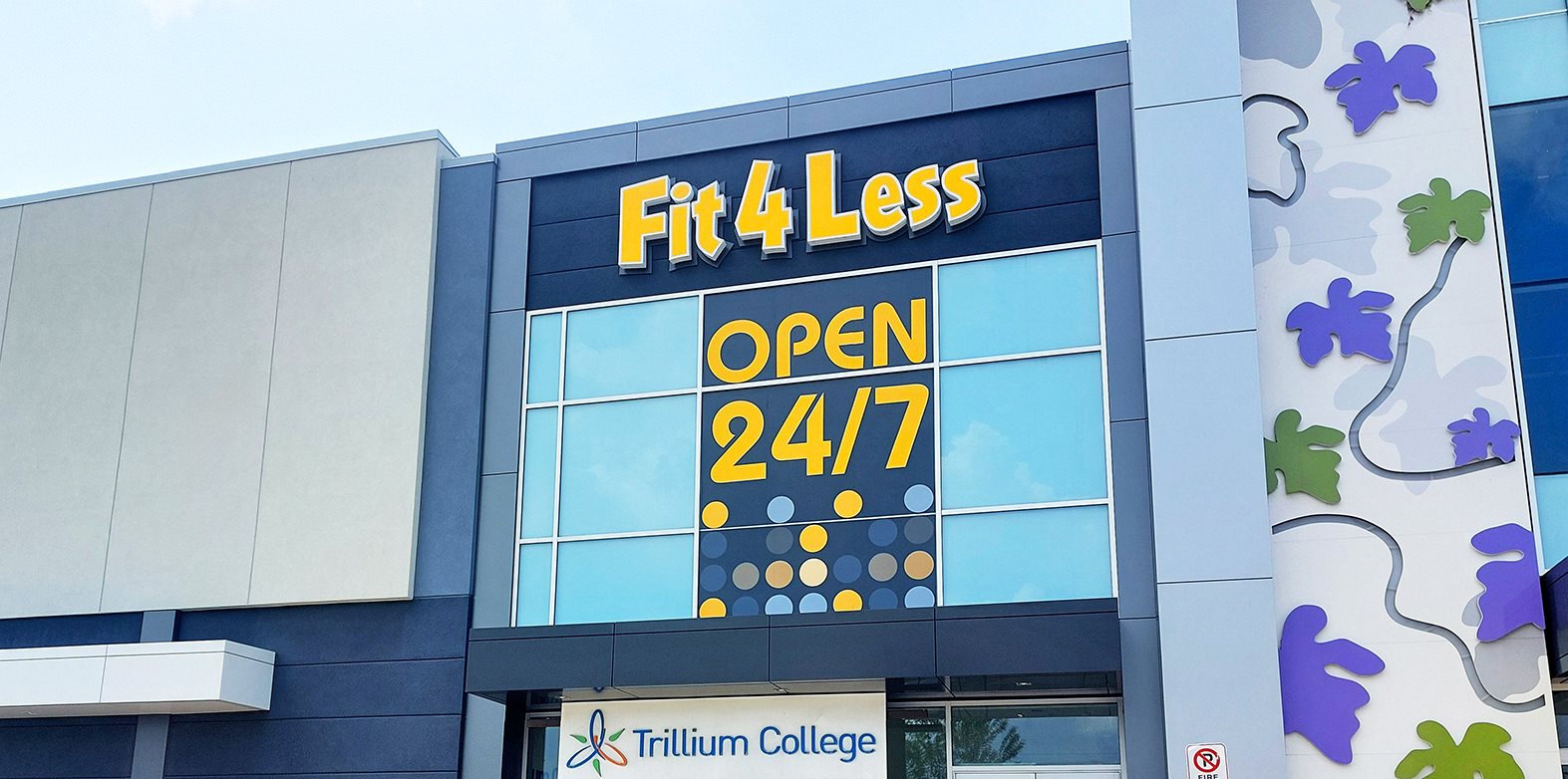 Exterior of a 24/7 Fit4Less Gym