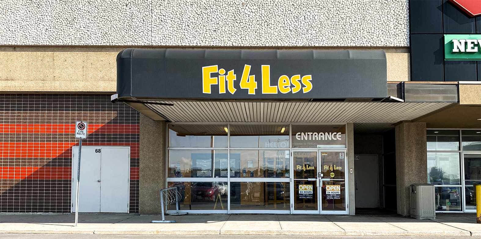 Exterior of a 24/7 Fit4Less Gym