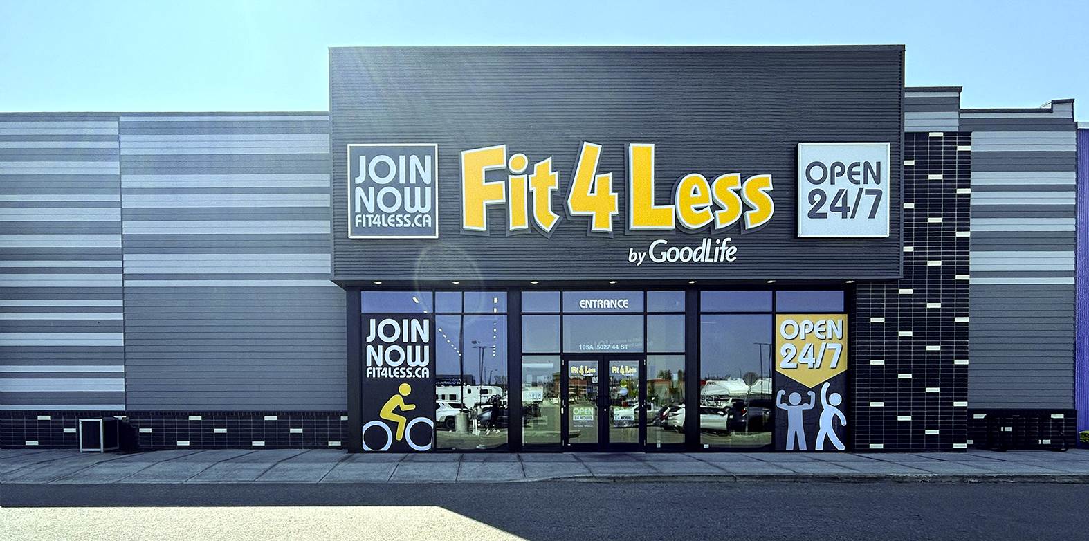 Exterior of a 24/7 Fit4Less Gym