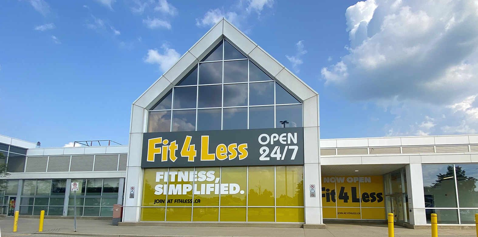 Exterior of a 24/7 Fit4Less Gym