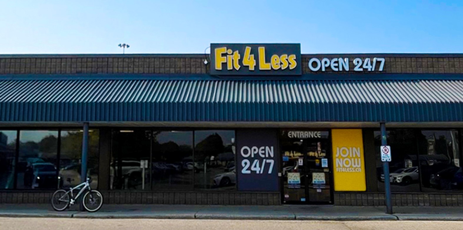 Exterior of a 24/7 Fit4Less Gym