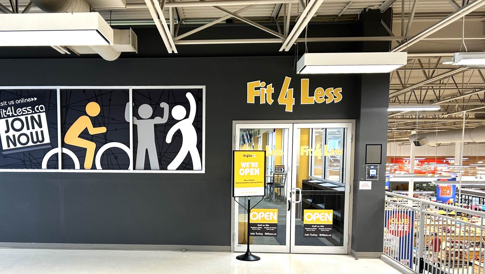 Exterior of a 24/7 Fit4Less Gym