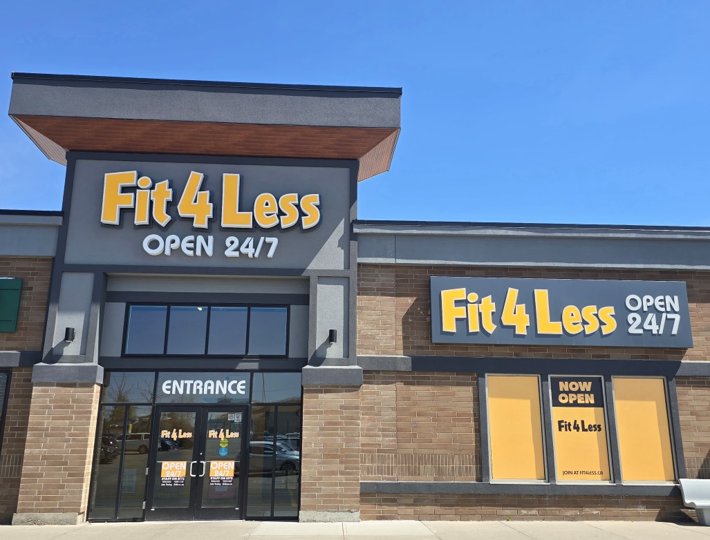 Exterior of a 24/7 Fit4Less Gym
