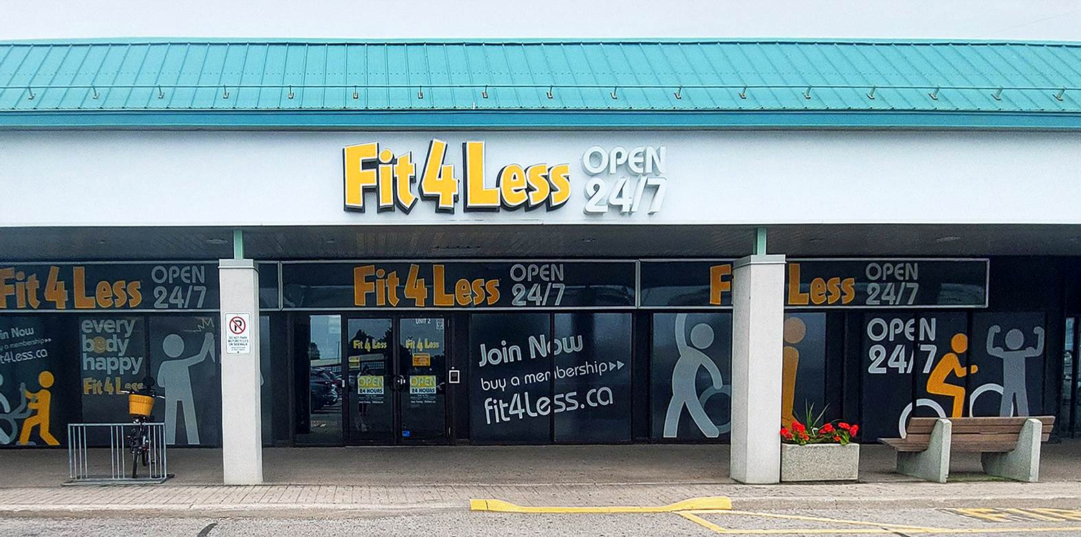 Exterior of a 24/7 Fit4Less Gym